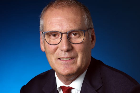 Portrait Helmut Kretsch, Vermögensverwalter bei der Kapitalmanagement Lothar Diehl GmbH